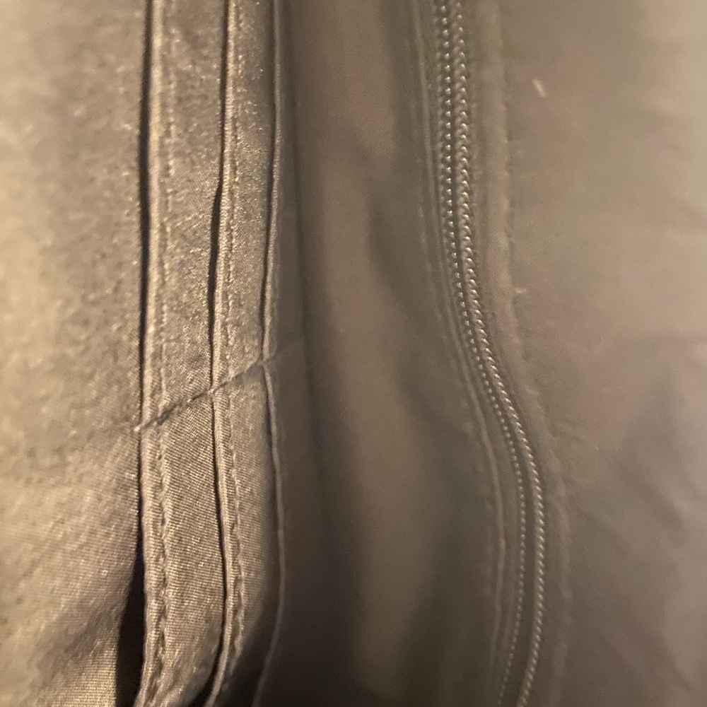Nine West wristlet/clutch - Picture 3 of 3